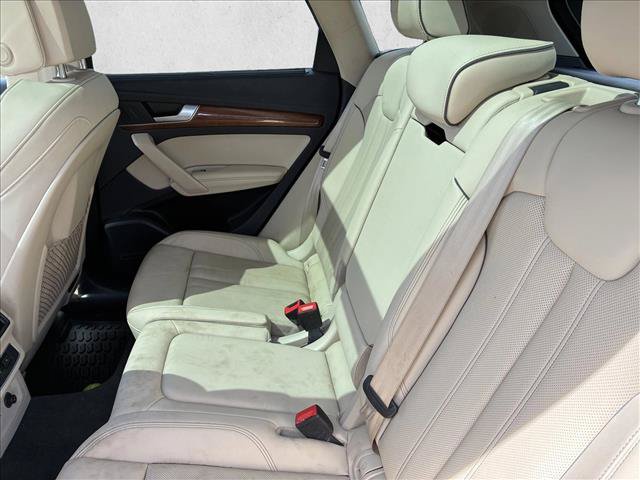 Used 2023 Audi Q5 2.0T Premium Plus w/ Premium Plus Package AWD/4WD image 13