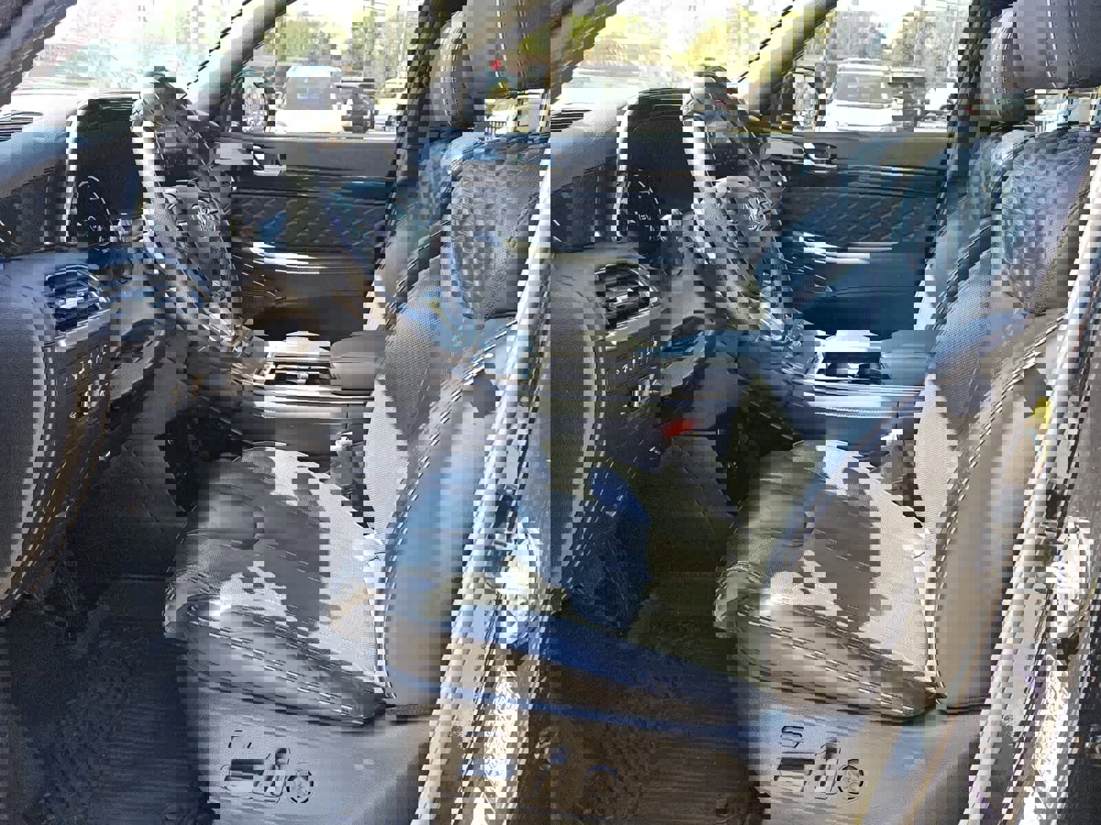 Used 2022 Hyundai Palisade Calligraphy image 3