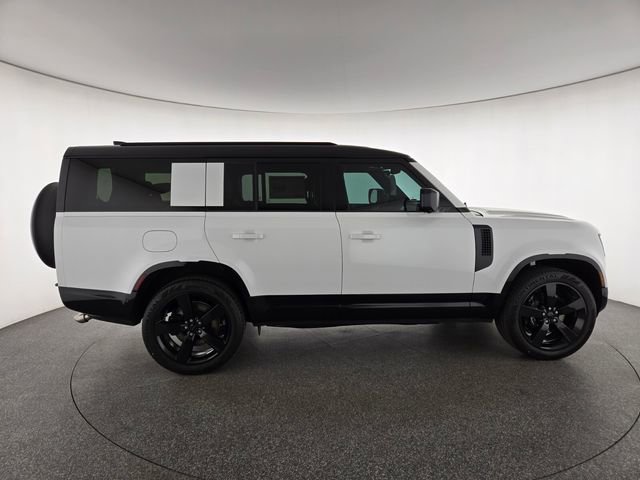 New 2026 Land Rover Defender 130 V8 AWD/4WD image 6