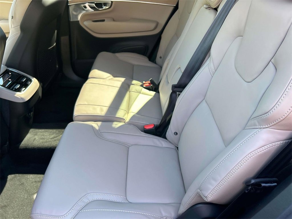 New 2026 Volvo XC90 B6 Ultra image 20