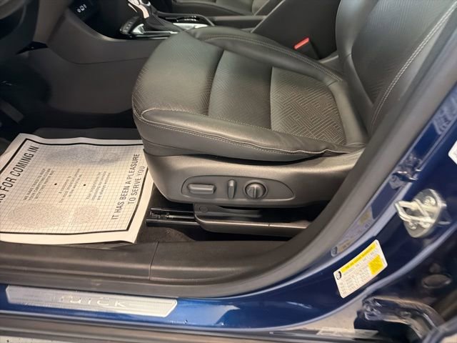 Used 2023 Buick Encore GX Essence w/ Experience Buick Package AWD/4WD image 14