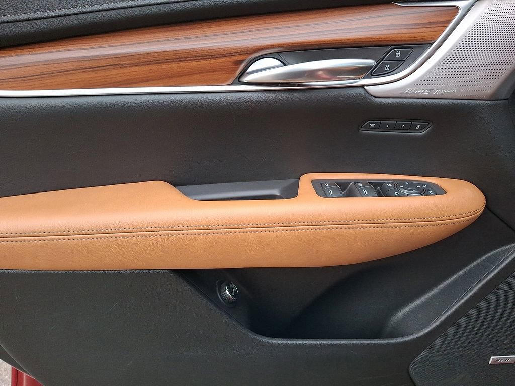 Used 2020 Cadillac XT5 Premium Luxury image 8