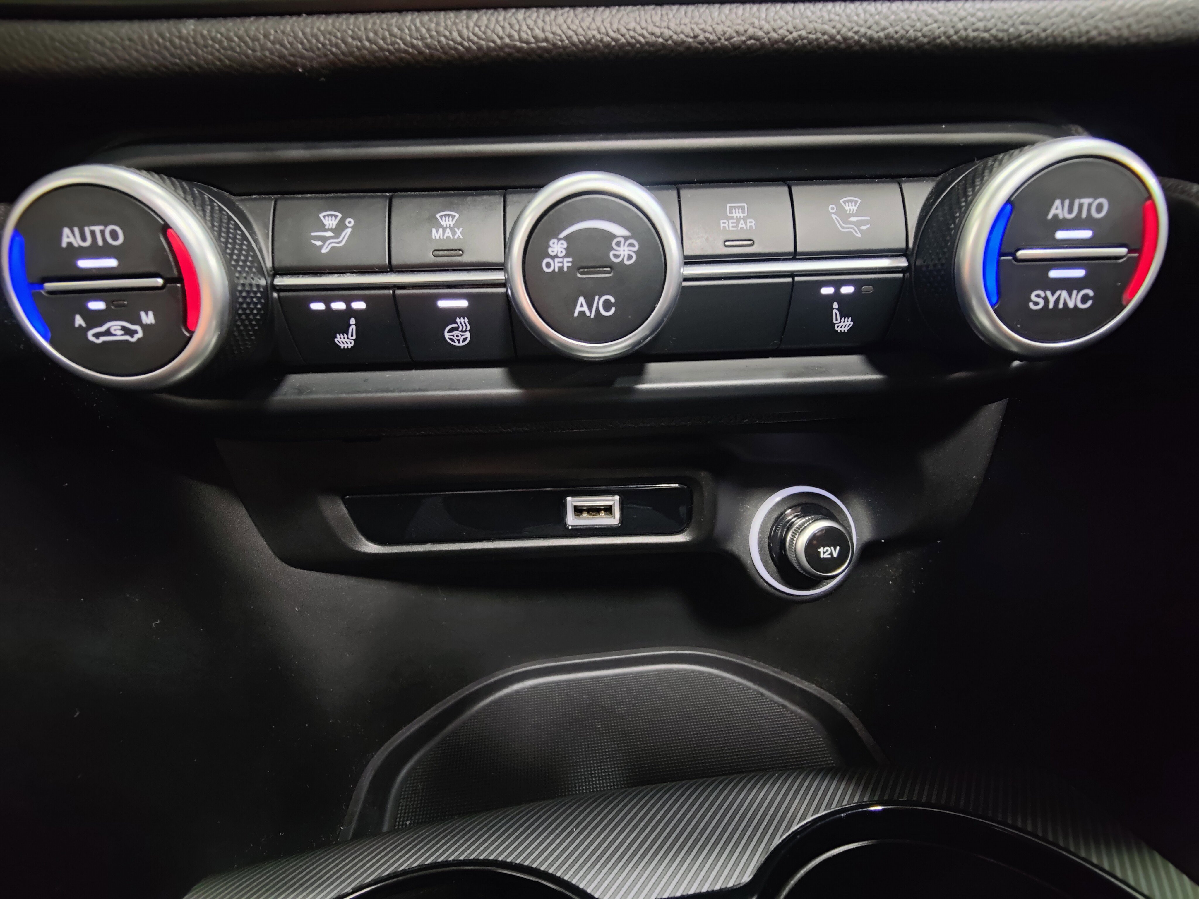 Certified 2024 Alfa Romeo Giulia Ti image 21