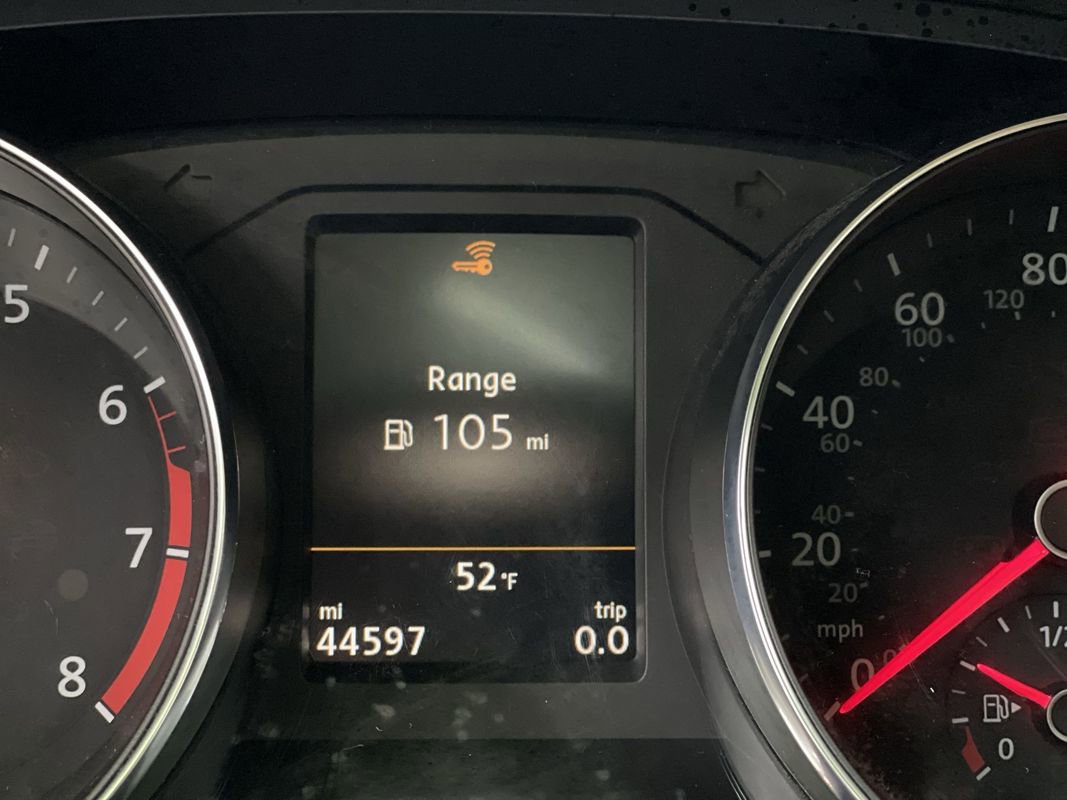 Used 2018 Volkswagen Passat 2.0T SE image 19