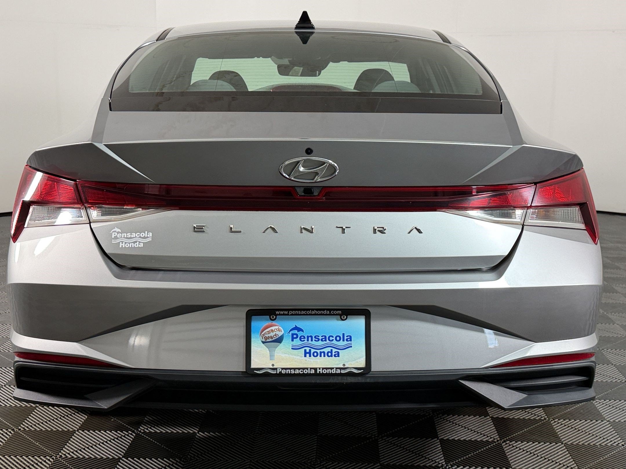 Used 2021 Hyundai Elantra SEL FWD image 8
