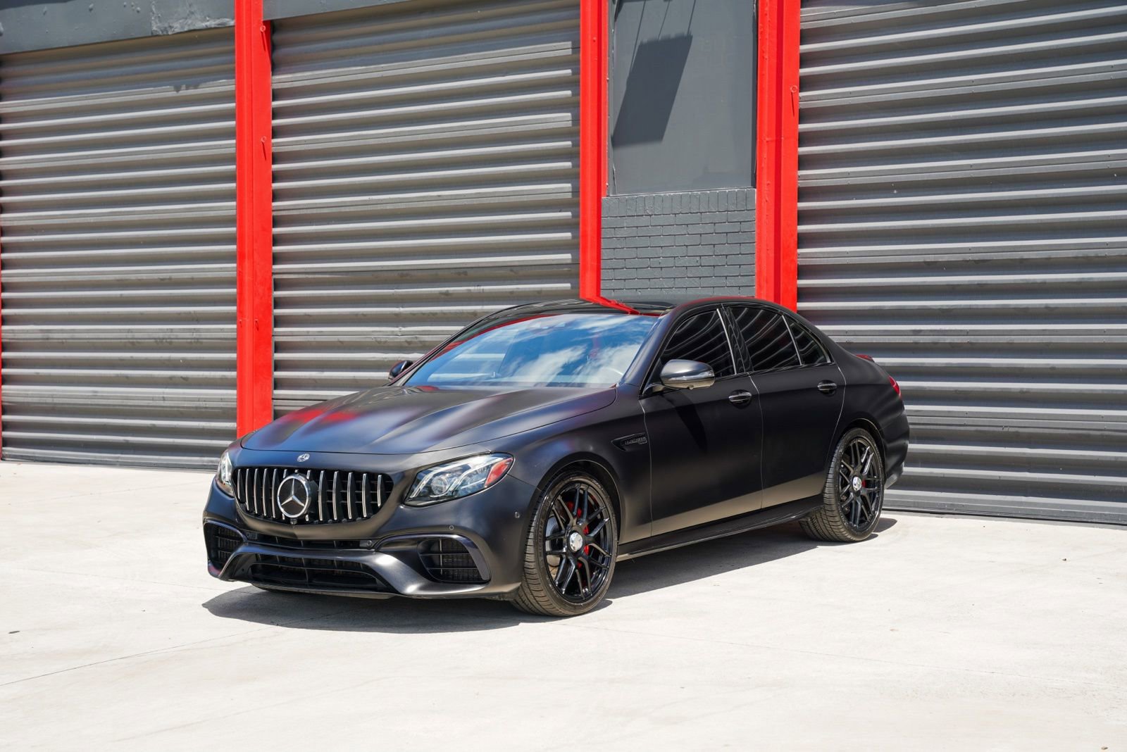 Used 2019 Mercedes-Benz E 63 AMG S image 1