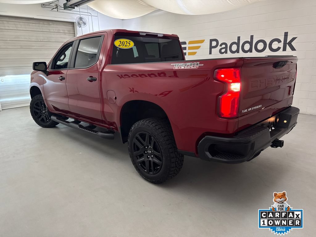 Used 2025 Chevrolet Silverado 1500 LT Trail Boss w/ Convenience Package II AWD/4WD image 2
