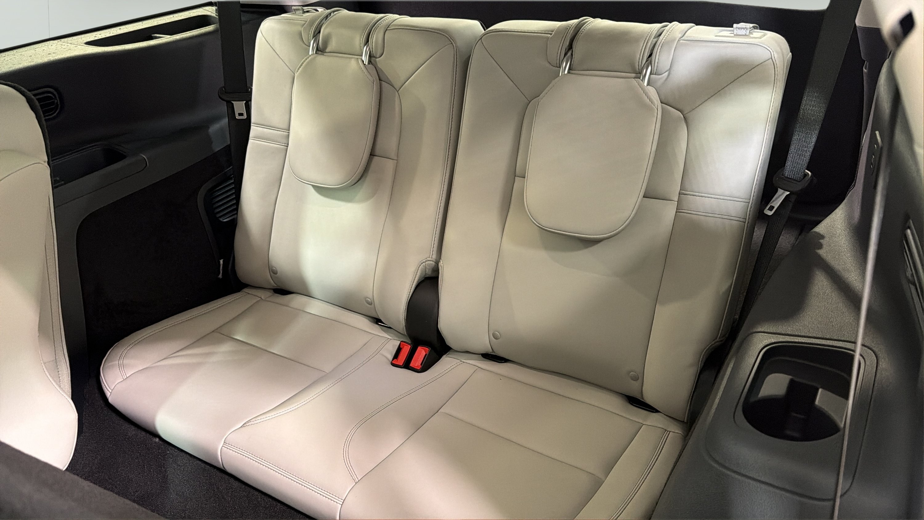 New 2027 Lincoln Aviator 2WD image 23