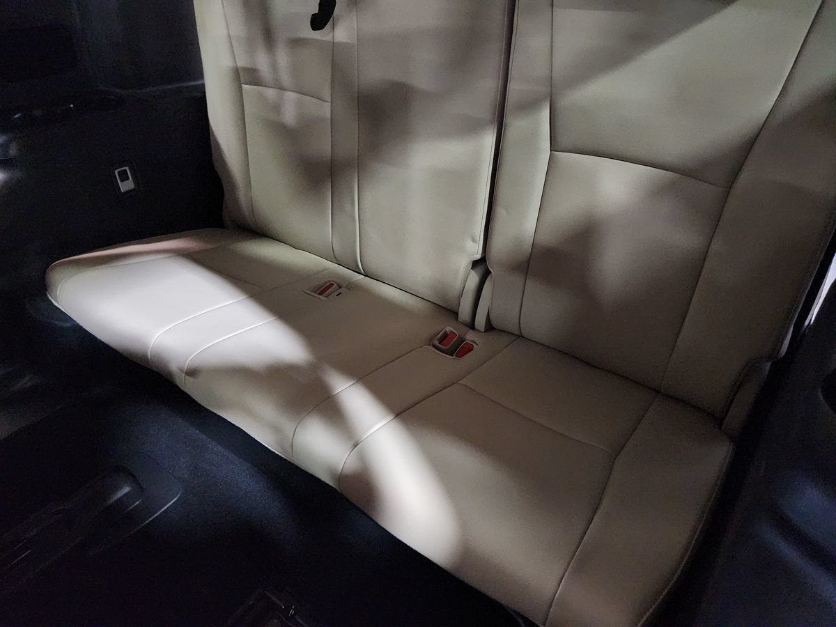 Used 2022 Toyota Highlander Limited FWD image 53