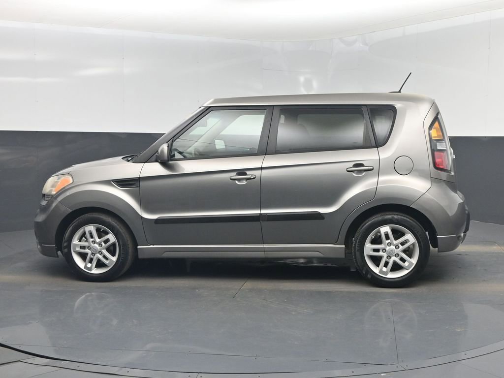 Used 2011 Kia Soul + image 10