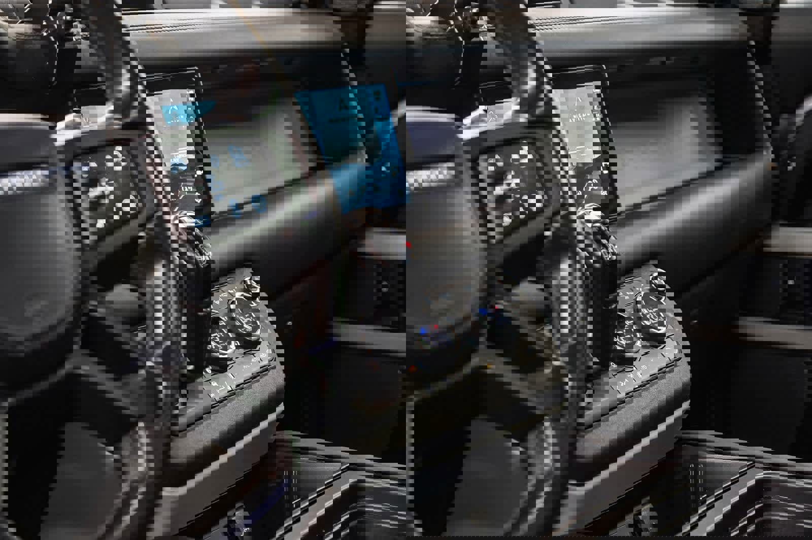 Used 2020 Land Rover Defender 110 HSE image 24