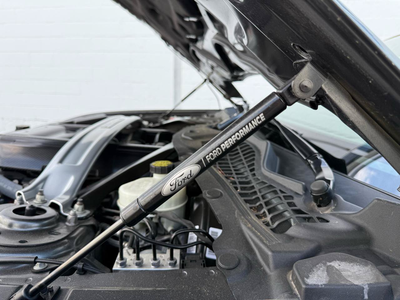 Used 2015 Ford Mustang GT Premium RWD image 41