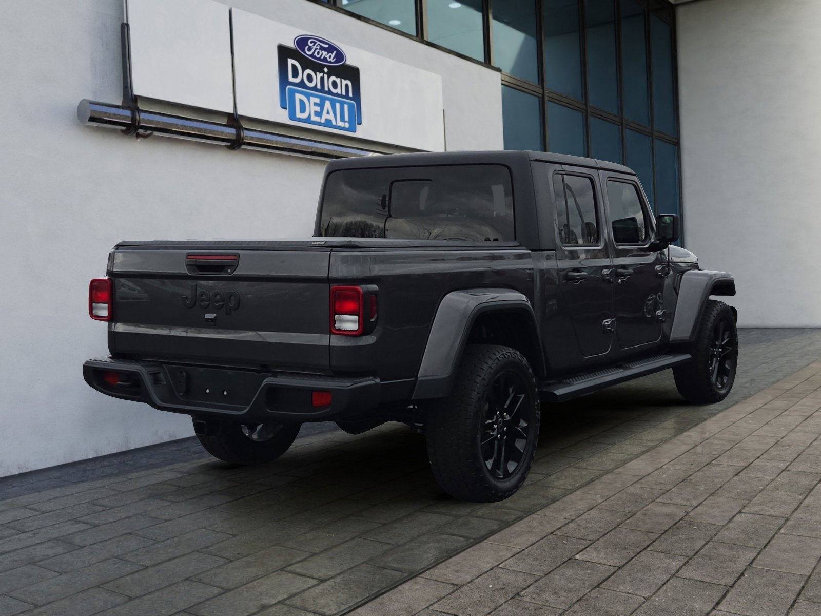 Used 2022 Jeep Gladiator Sport AWD/4WD image 3
