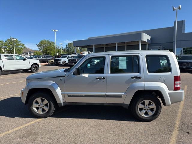 Used 2012 Jeep Liberty Sport AWD/4WD image 2
