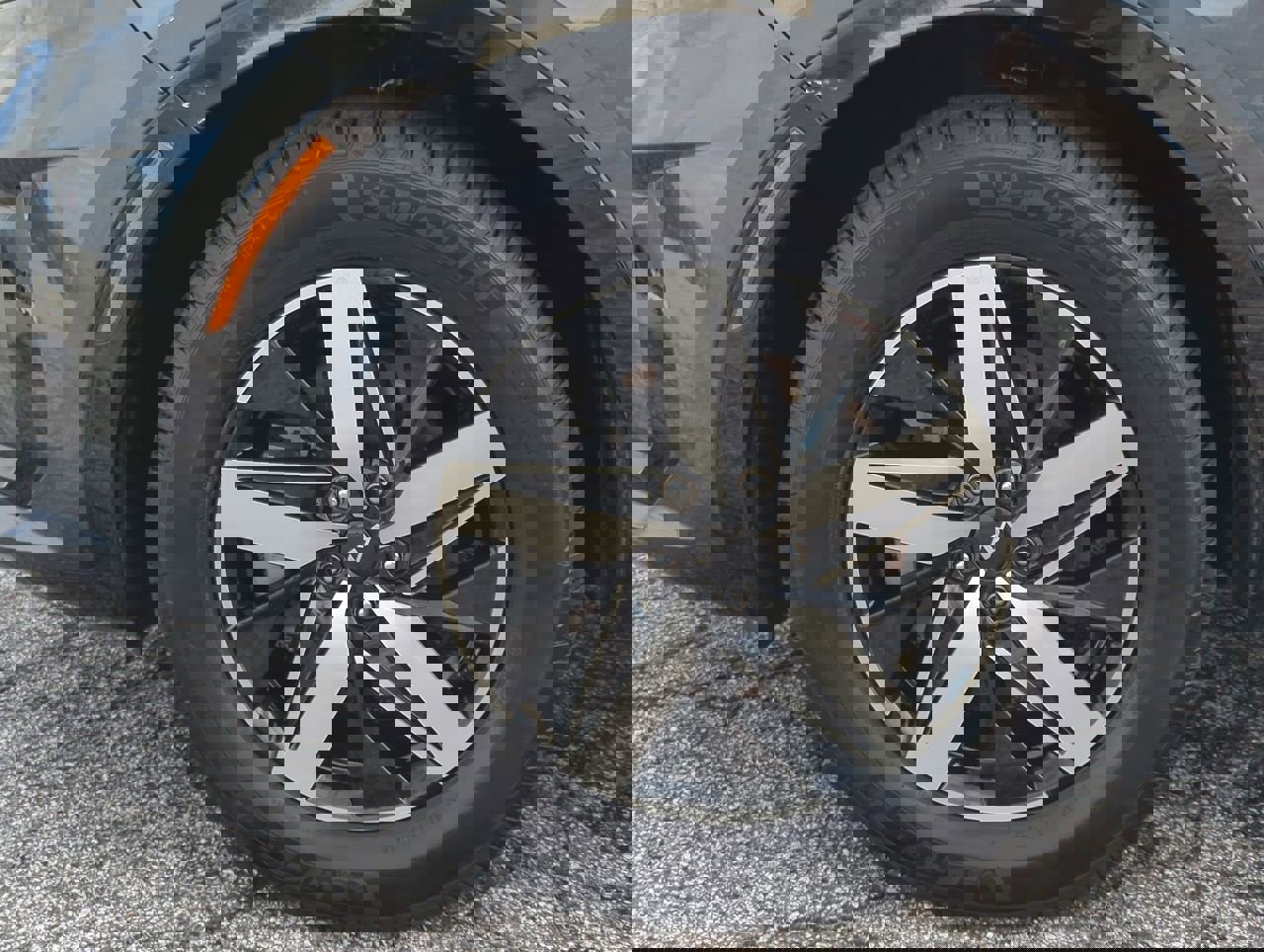 Used 2022 Kia Sorento S w/ Panoramic Sunroof Package image 9