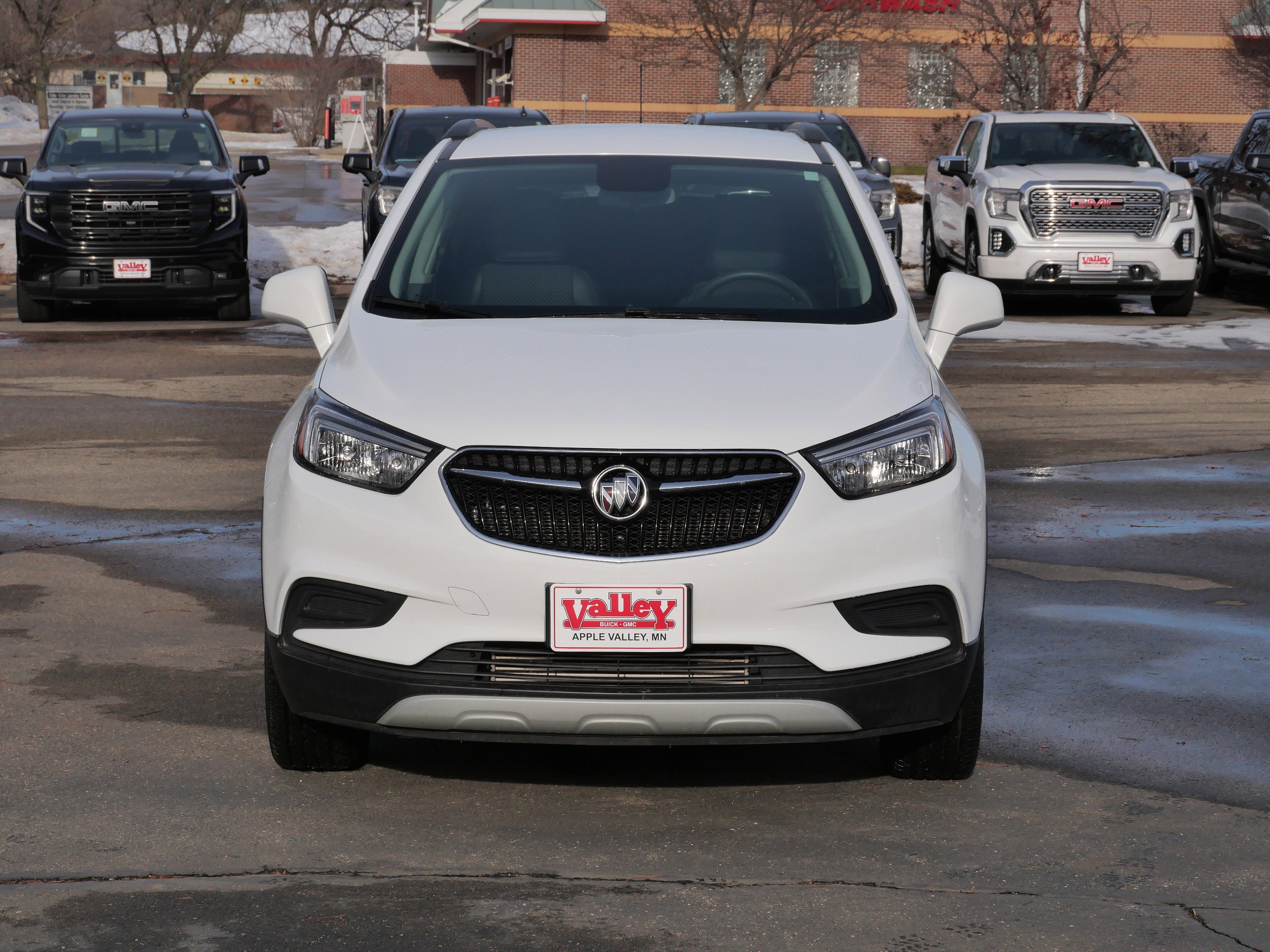 Used 2022 Buick Encore Preferred w/ Safety Package image 2