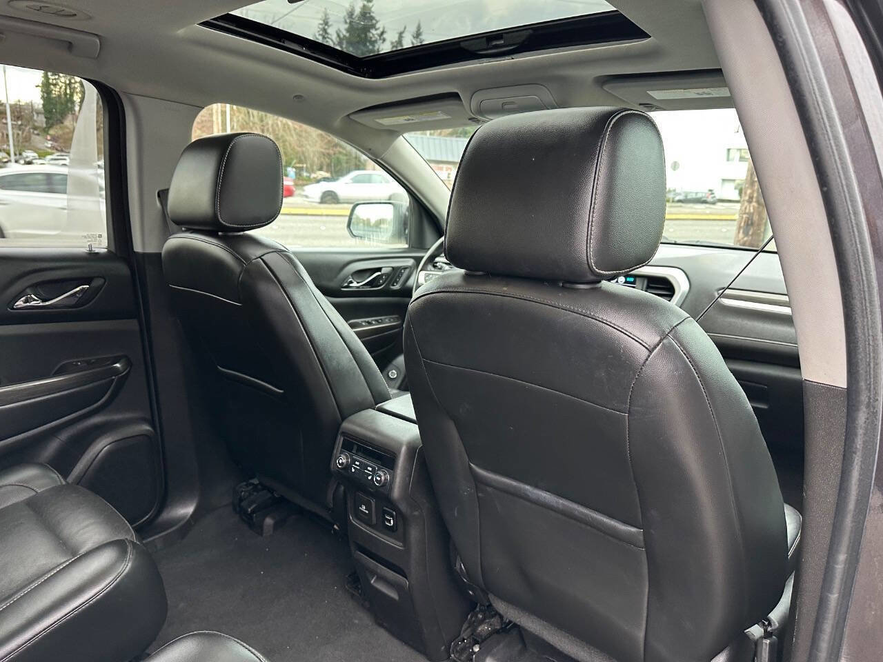 Used 2018 GMC Acadia SLT AWD/4WD image 26