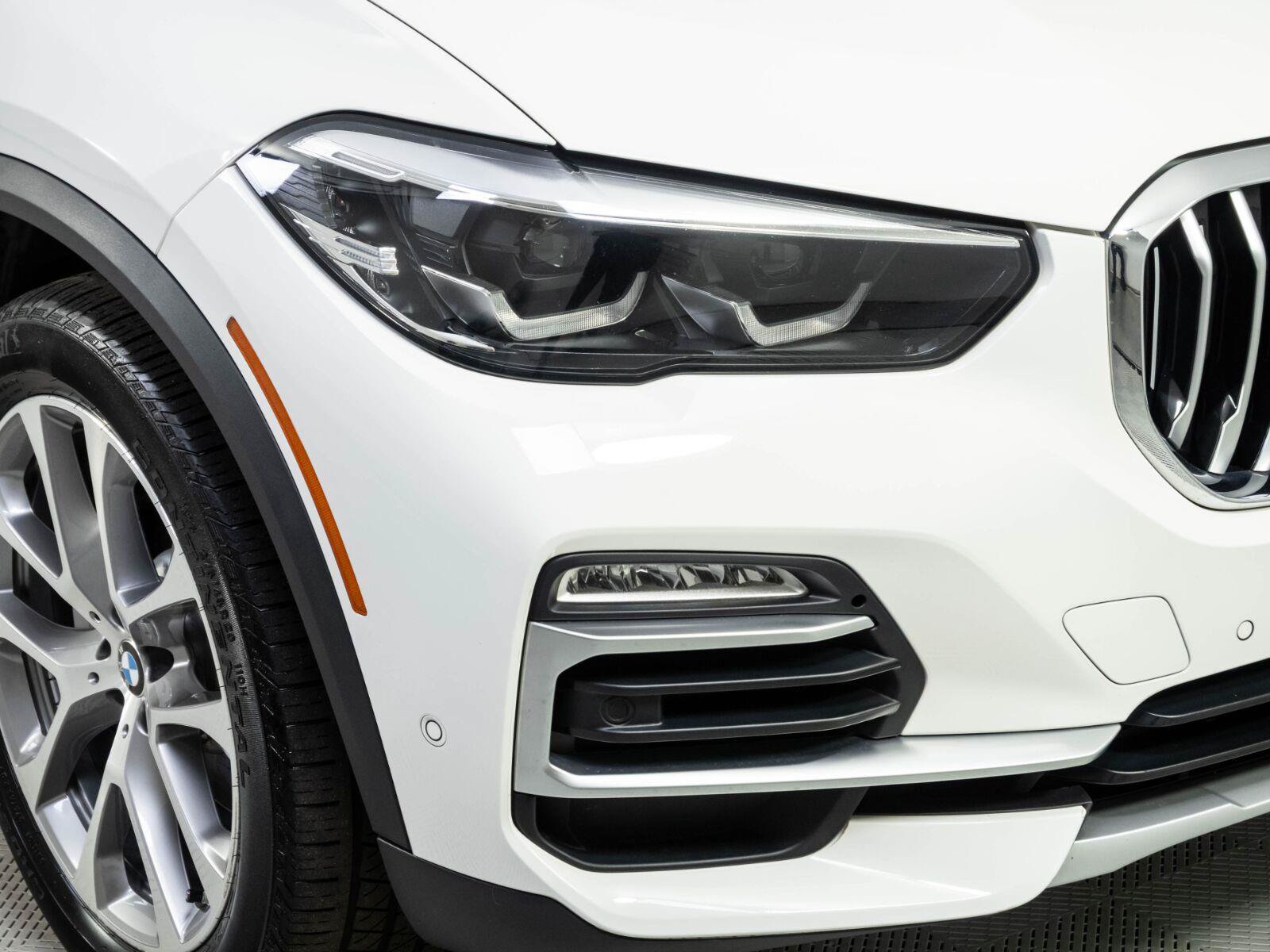Used 2021 BMW X5 xDrive40i w/ Premium Package AWD/4WD image 37
