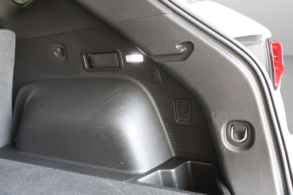 Used 2025 Chevrolet Blazer LT FWD image 28