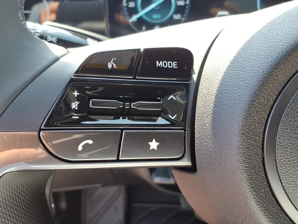New 2026 Hyundai Elantra Limited FWD image 19