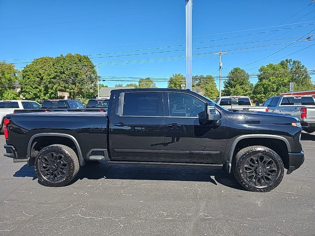 New 2025 Chevrolet Silverado 2500 High Country w/ Midnight Edition image 3