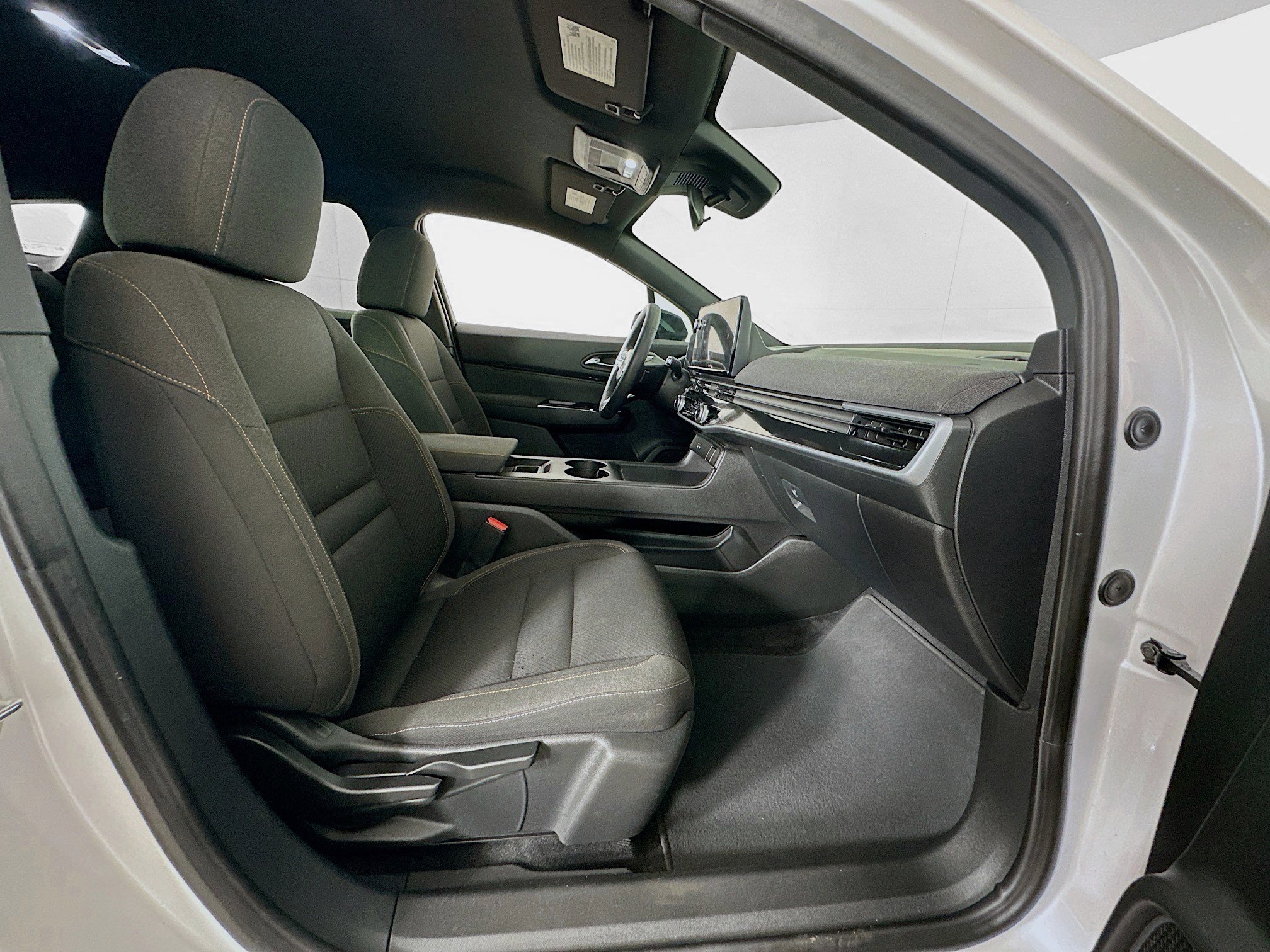 Used 2024 Honda Prologue EX image 30