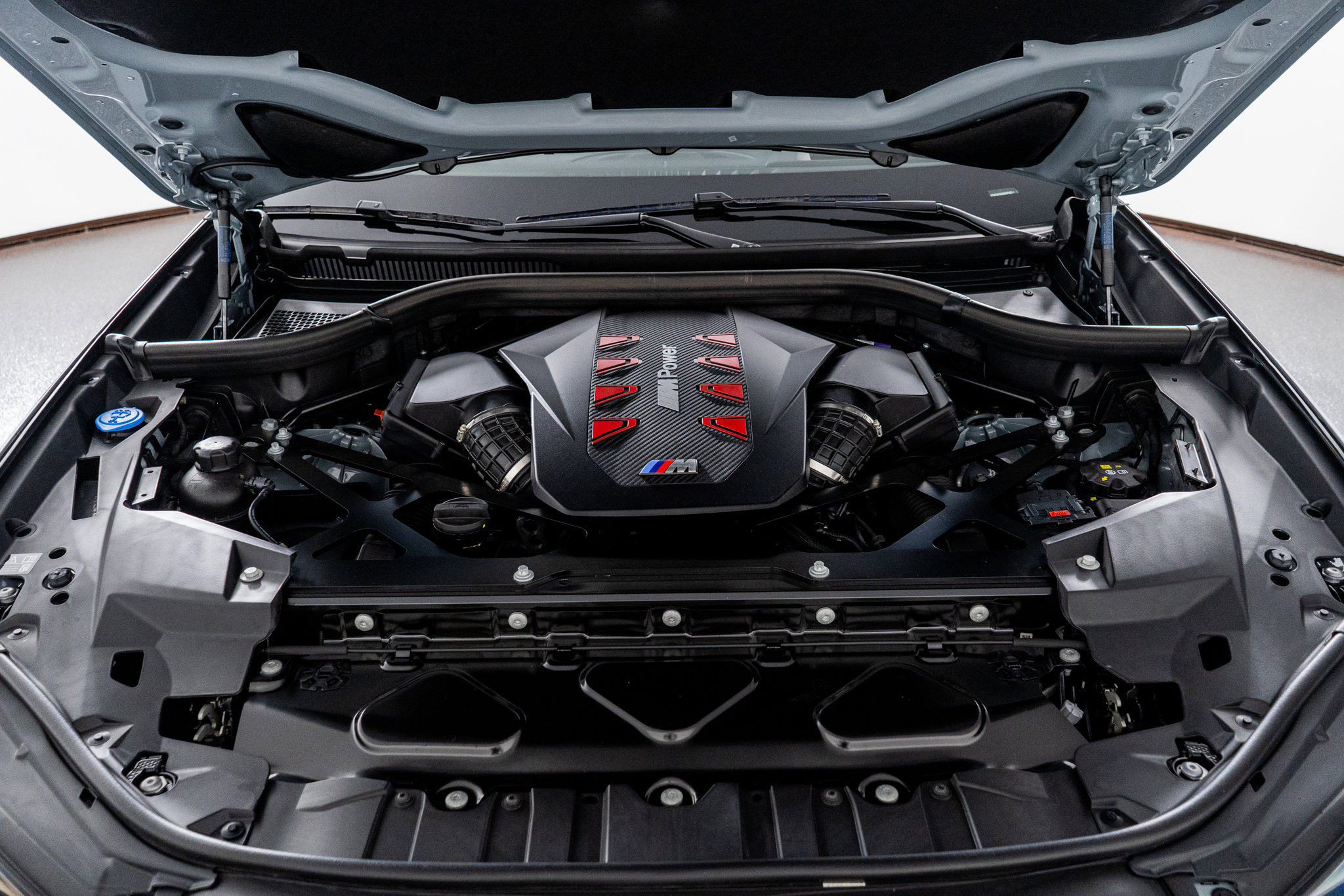 Used 2025 BMW X6 M Competition w/ Executive Package image 54