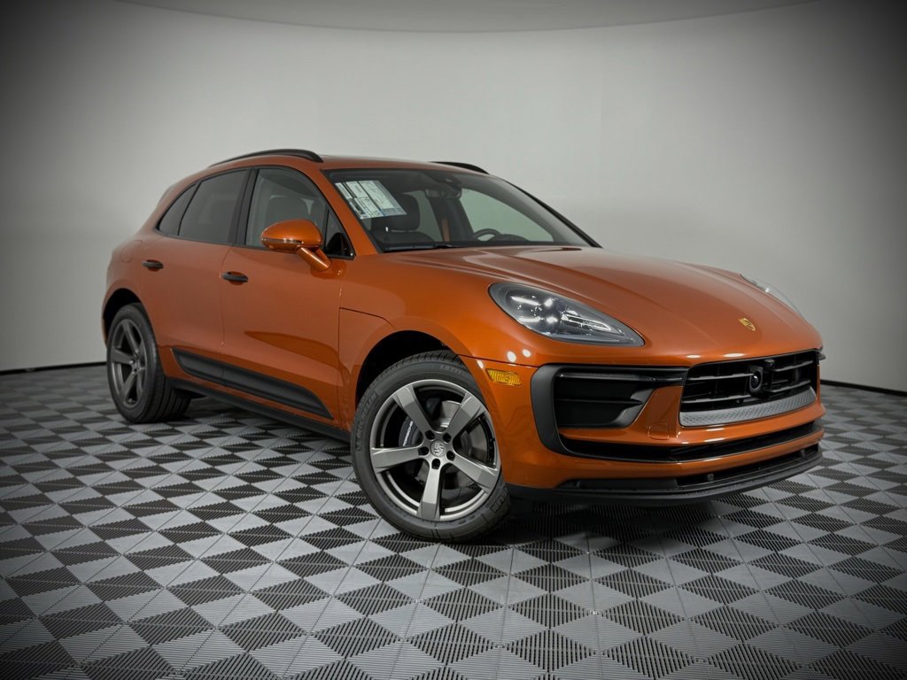 New 2025 Porsche Macan image 7