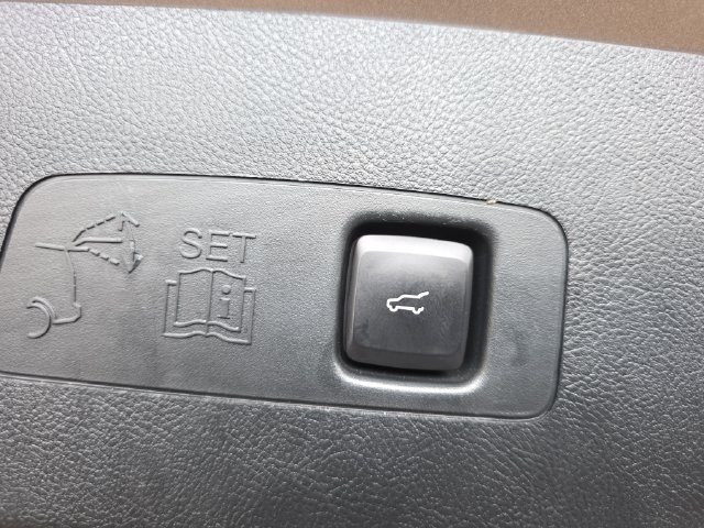 Used 2020 Lincoln Corsair AWD w/ Premium Package image 13