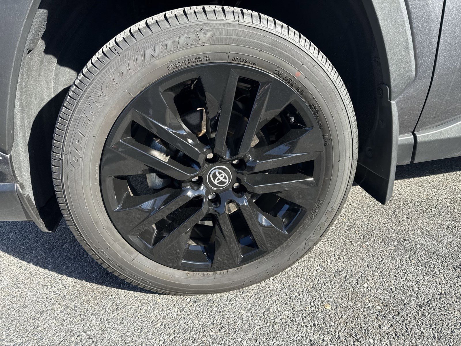 Used 2023 Toyota RAV4 Limited image 11