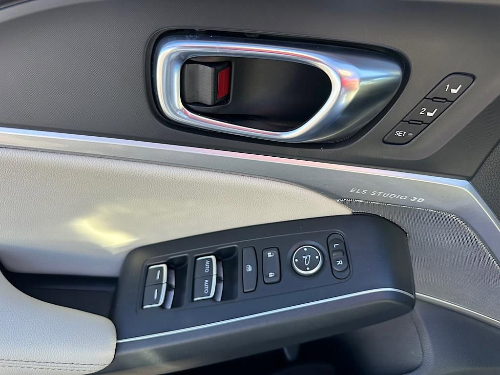 Certified 2025 Acura Integra A-Spec image 23