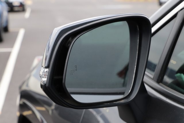 Used 2023 Toyota RAV4 SE image 10