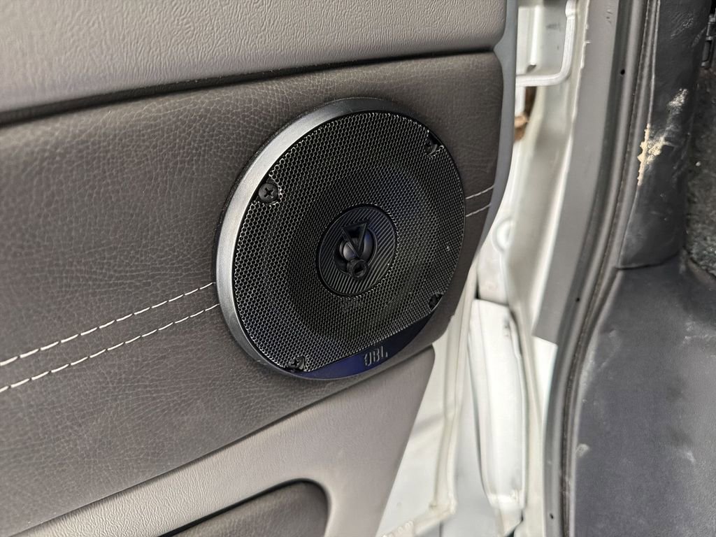 Used 2021 Chevrolet Express 2500 LS w/ Enhanced Convenience Package image 25