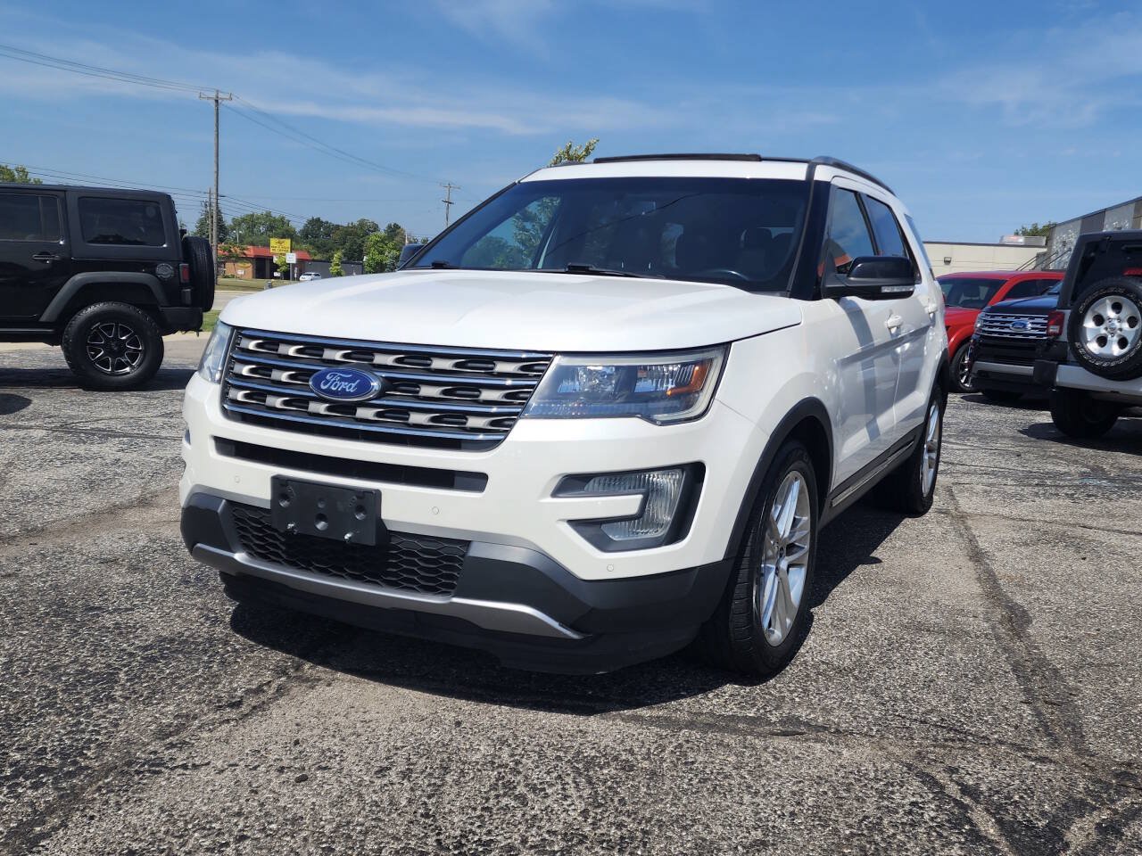 Used 2017 Ford Explorer XLT w/ Equipment Group 202A