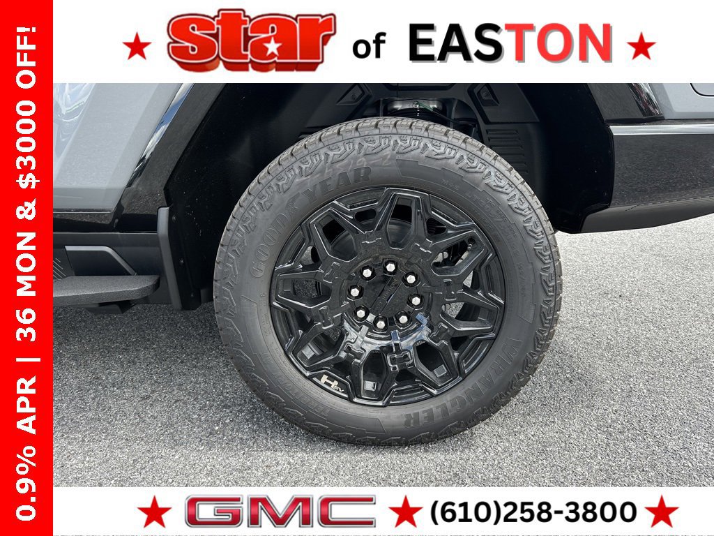 New 2026 GMC Hummer EV 4x4 Crew Cab w/ LPO, Sport Package image 31