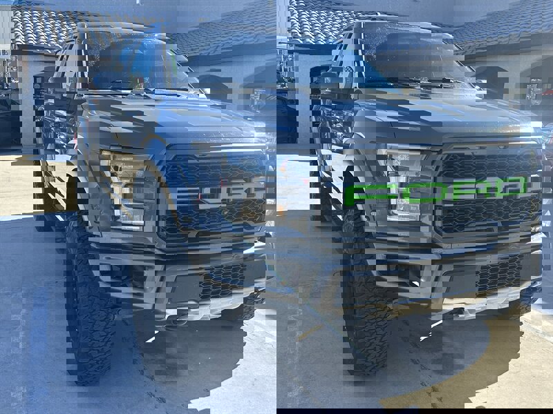 Used 2018 Ford F150 Raptor w/ Equipment Group 802A Luxury image 9