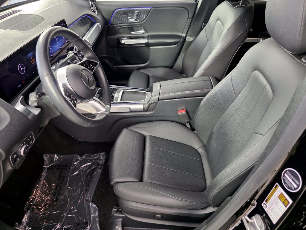 Certified 2025 Mercedes-Benz GLB 250 image 9