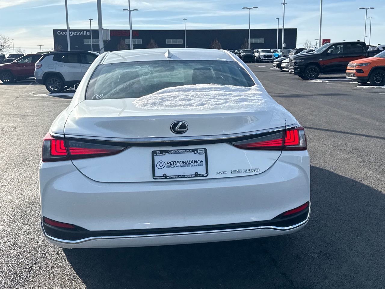 Used 2022 Lexus ES 250 image 4