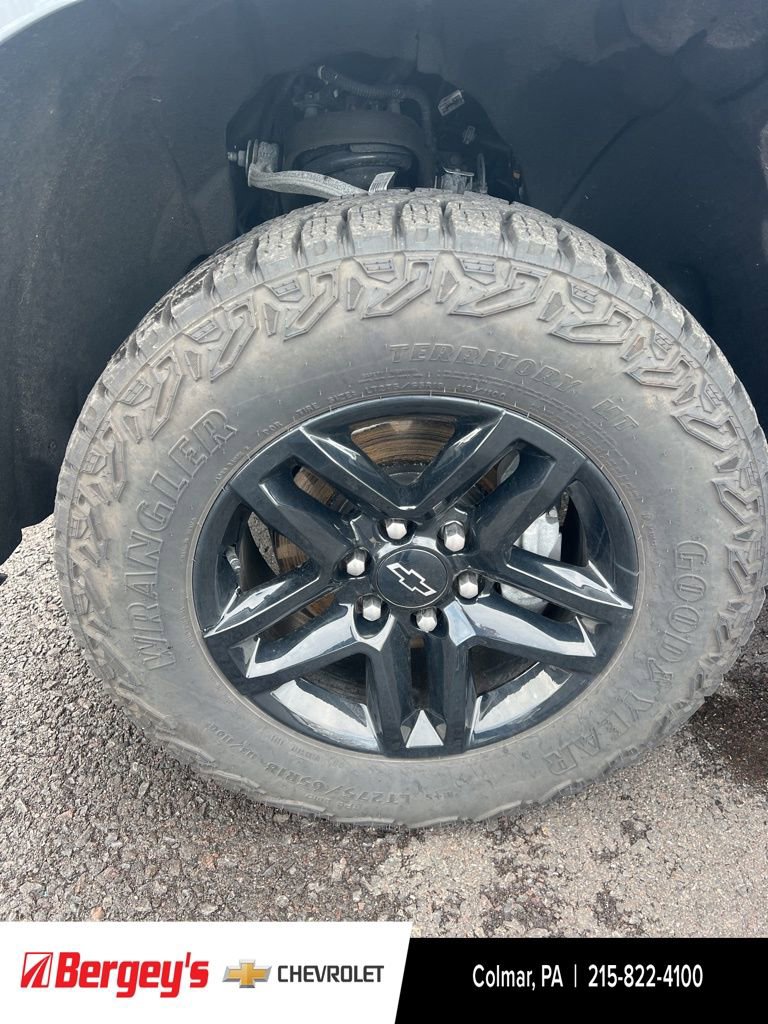 Used 2024 Chevrolet Silverado 1500 LT Trail Boss AWD/4WD image 15