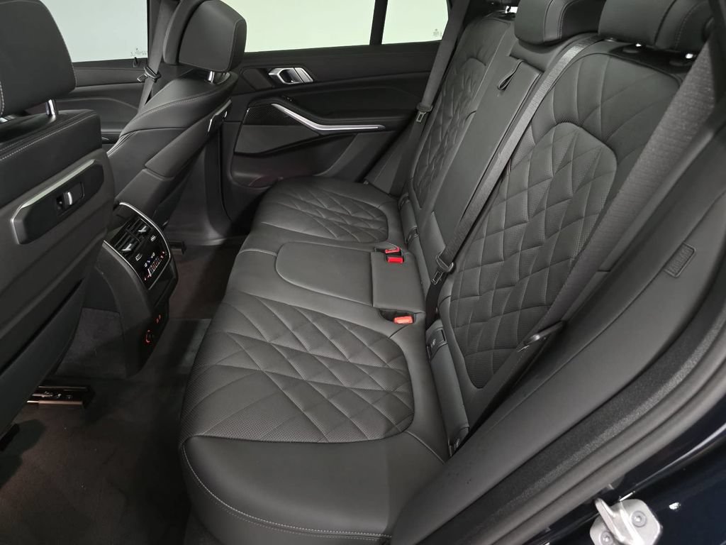 Used 2025 BMW X5 M60i w/ Climate Comfort Package AWD/4WD image 26