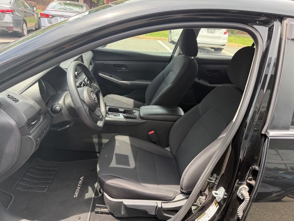 Certified 2024 Nissan Sentra S FWD image 4