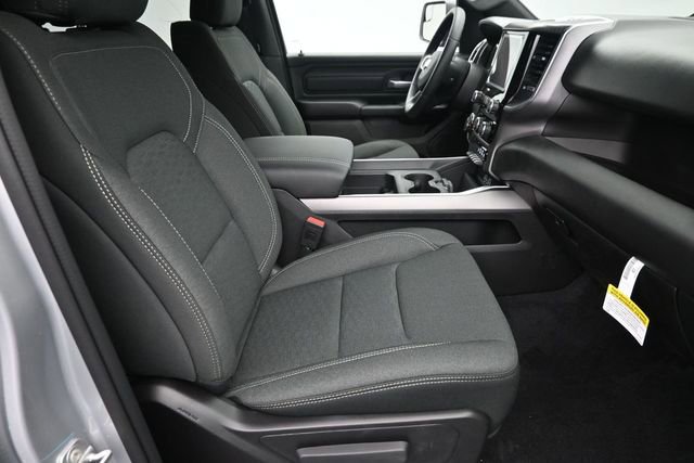 New 2026 RAM 1500 Express AWD/4WD image 12