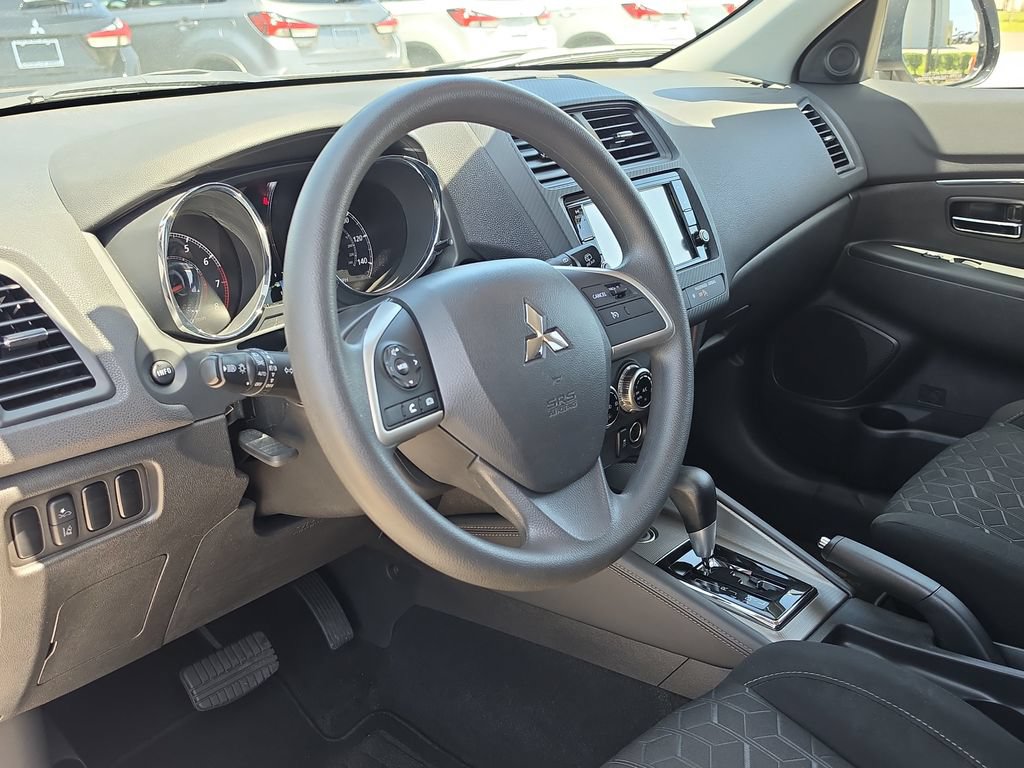 Used 2023 Mitsubishi Outlander Sport ES AWD/4WD image 13