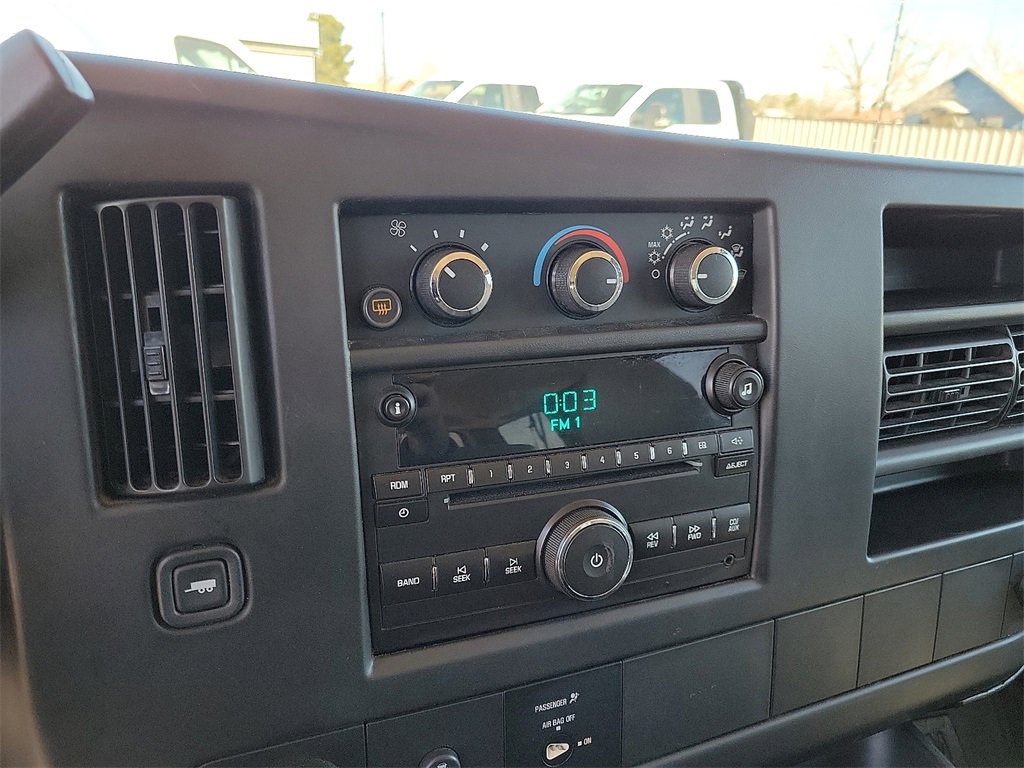 Used 2014 Chevrolet Express 2500 LS image 21