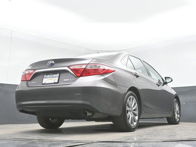 Used 2017 Toyota Camry XLE w/ Moonroof Package image 45