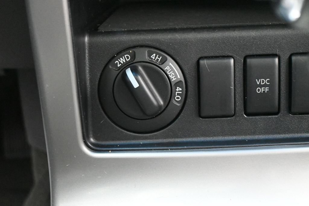 Used 2006 Nissan Pathfinder SE w/ (P01) Se Premium Pkg AWD/4WD image 21