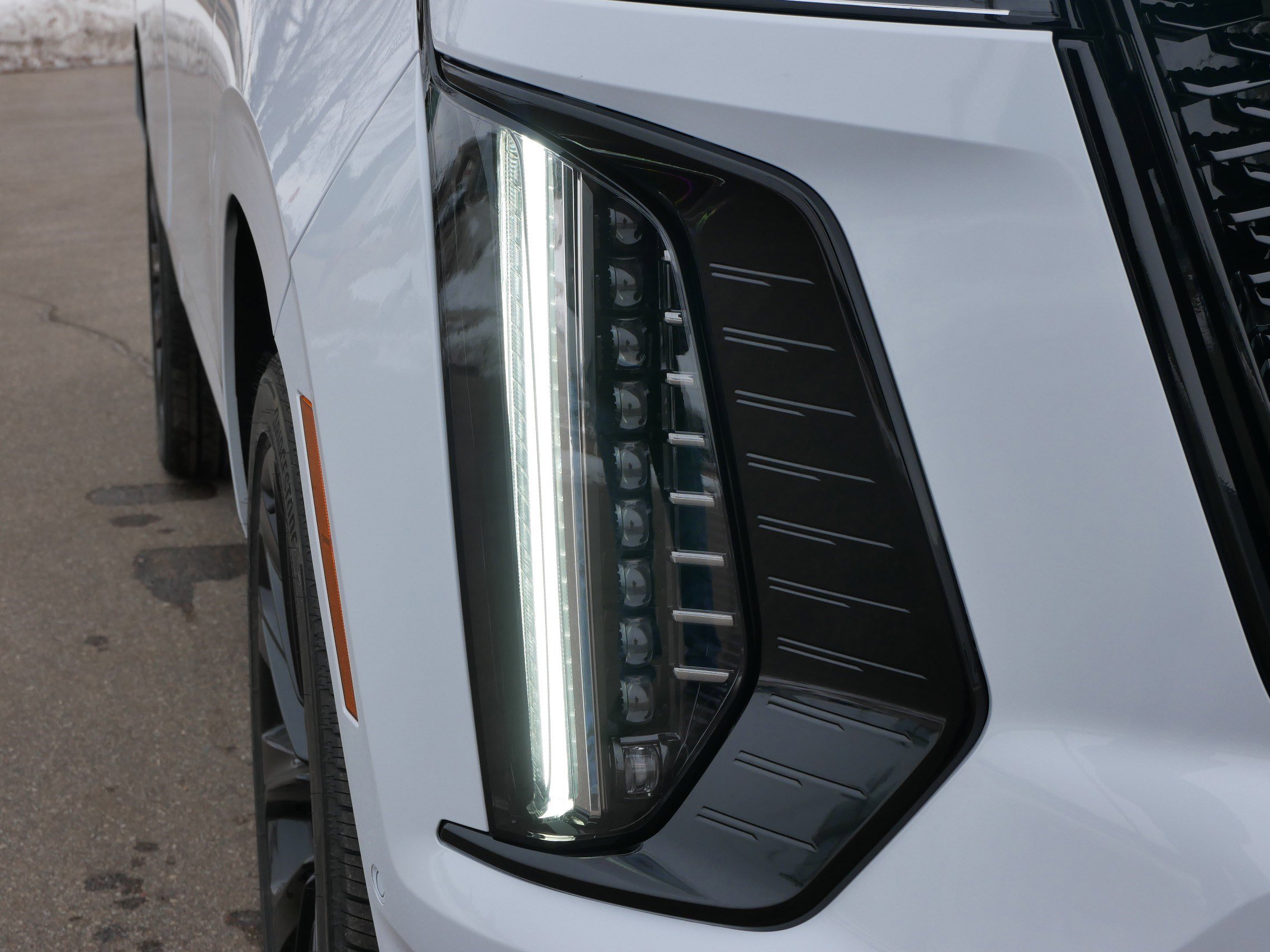 New 2026 Cadillac Escalade Platinum Sport w/ LPO, ONYX Package image 14