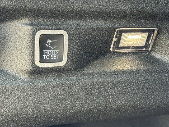 New 2025 Jeep Grand Cherokee L Altitude image 31