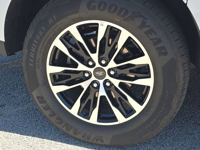 Used 2025 Ford Expedition Max Platinum AWD/4WD image 10