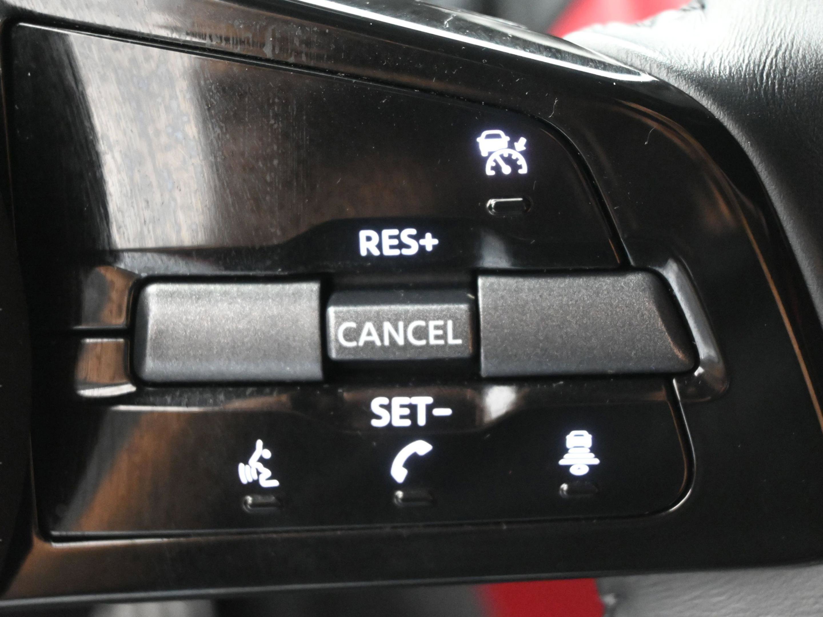 Used 2025 Nissan Z Performance w/ Floor Mat Package image 17